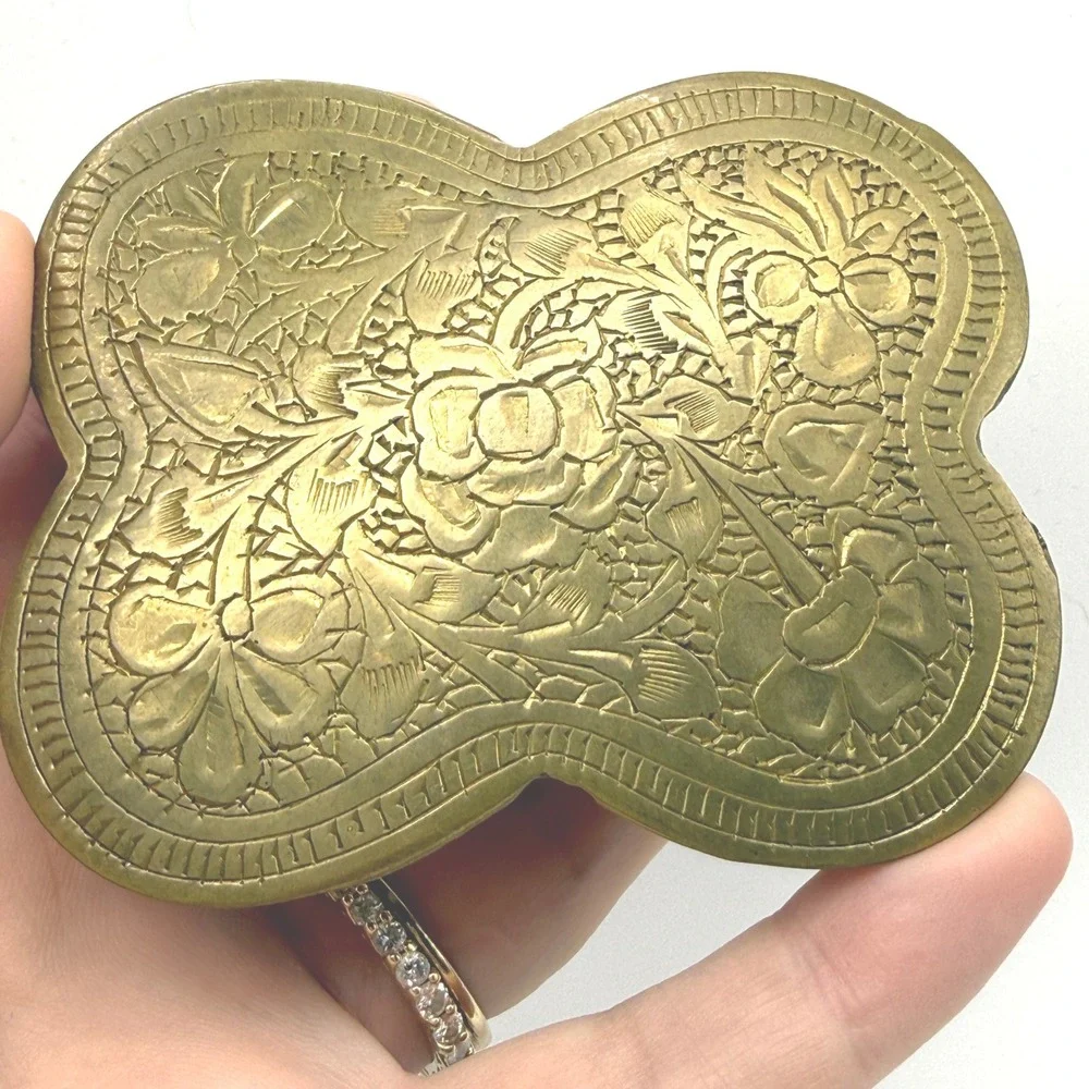Vintage Brass Belt Buckle Unisex OS Gold Good Floral Etched India BP 1018 Rose
